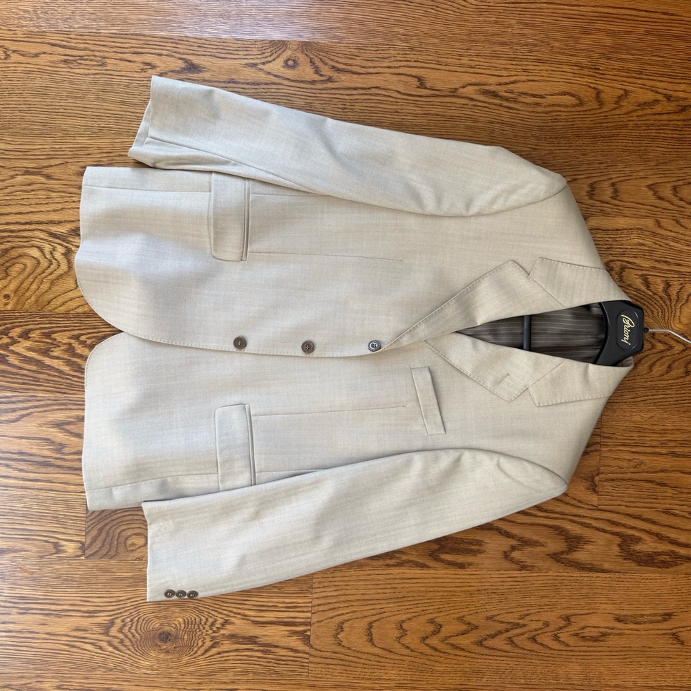 Light Beige Textured Sport Coat with Notched Lapels